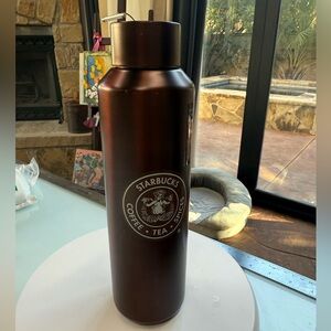 First Starbucks Store Pike place Market Vacuum Insulated Water Bottle 20OZ NWT